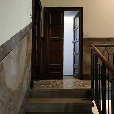 Stylish Flat Near Station And City Center Como Kültér fotó